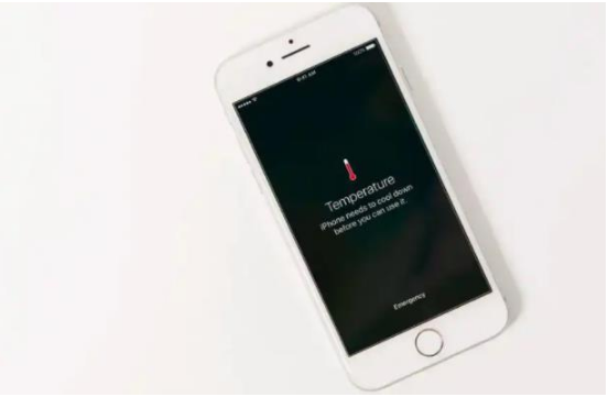 三伏潭镇苹果手机维修分享iPhone 手机发热如何快速降温 